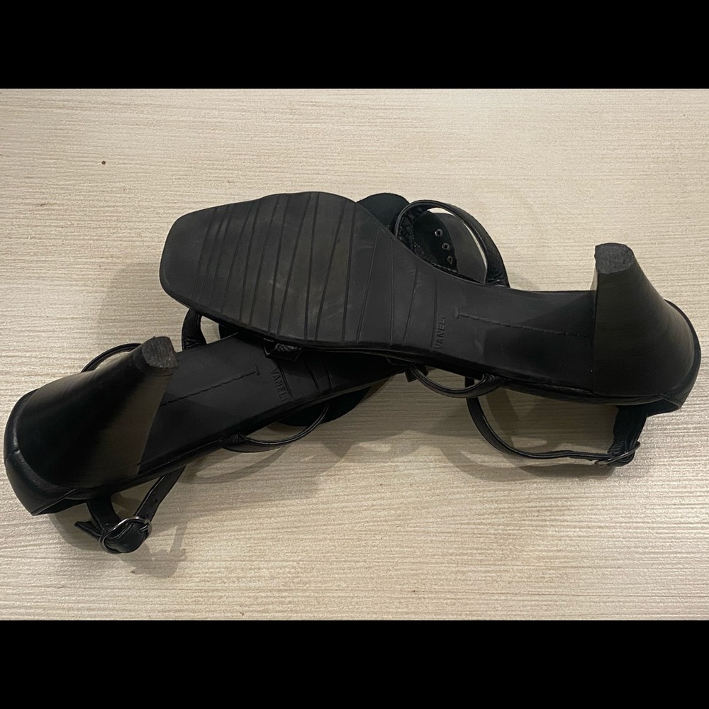 🌹 VanEli Black Leather Flower Heel Sandals Statement Heels 7N - Picture 8 of 9